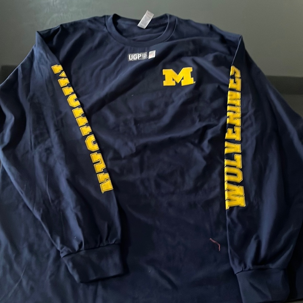 Michigan Wolverines long sleeve tee